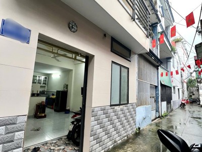 Nhà đẹp p15 tân bình nhỉnh 3tỷ hẻm thông 2pn- 4.05m x 8.15m cn 27.3m 4