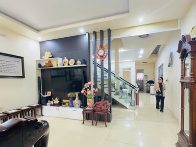 Siêu phẩm nhà mặt đường trần thành ngọ 213m    trung tâm hành chính kiến an, hải phòng 3