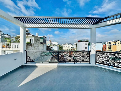 Bán nhà mới xây 1 trệt 2 lầu, lô góc 2 mặt tiền, gần nhà ga t3 và emart, giá chỉ 6.4 tỷ 4