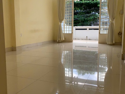 Cho thuê mặt bằng kd 80m2, 1 trệt 1 lầu, mặt tiền 51 nguyễn chế nghĩa, p.13, q.8-cạnh trường thpt 4