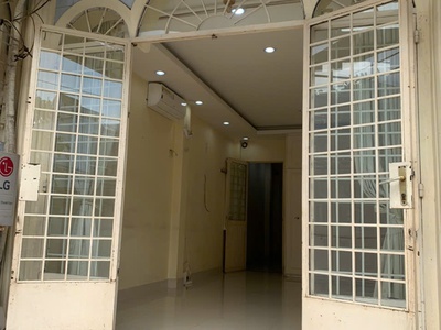 Cho thuê mặt bằng kd 80m2, 1 trệt 1 lầu, mặt tiền 51 nguyễn chế nghĩa, p.13, q.8-cạnh trường thpt 2