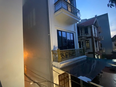 Bán nhà lô góc ngõ nguyễn văn cừ, long biên, 59m2, 6 tầng, 4pn, 4