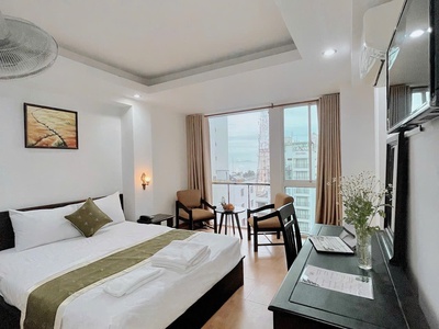 Bán ks mặt tiền hùng vương - 10 tầng dt : 65m2 giá bán 40 tỷ mọi thông ng tin chi tiết vui lòng lh e 0