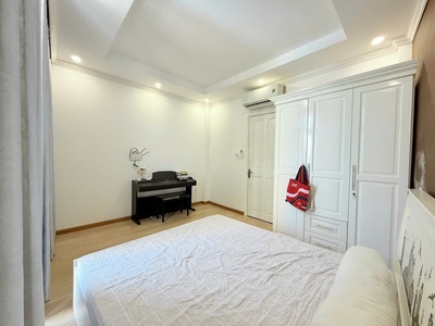 Nhà mới xây được 3 năm - rất mới và đẹp - bùi đình túy hxh - klg kgh - chính chủ định cư - gấp bán 3