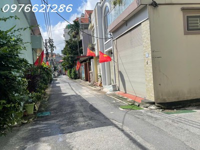 Bán đất  lô góc siêu đẹp   98 m2ngô gia tự-long biên ngõ thông   ô tô vào tận nơi   kinh doanh 2