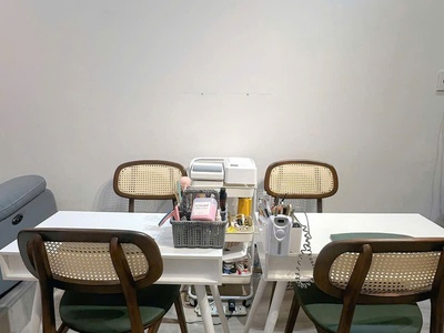 Chính chủ sang gấp tiệm nail   mi   gội quận 1, tp.hcm 3