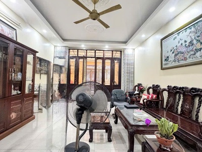 Phân lô hàng không - hai ô tô tránh long biên giá đầu tư 2