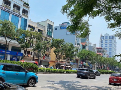 Bán đất tặng nhà 4 tầng   4 ngủ nguyễn văn cừ - long biên 55m2 0