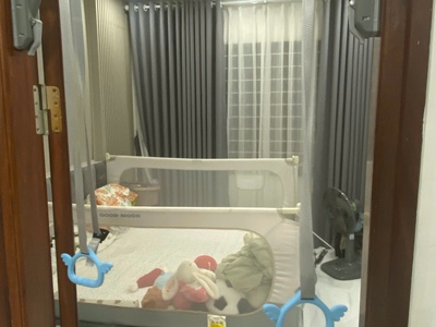 Gia đình tôi cần bán  nhà đẹp ở luôn ngõ 101 thanh nhàn, 40m2, 5 tầng, 6 phòng ngủ giá 12.2 tỷ 1