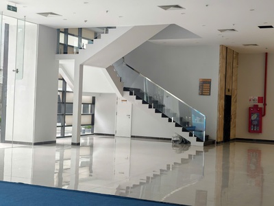 Bán sàn thương mại tầng 1 tại ngã 4 sở 100tr/m diện tích linh hoạt từ 63-1000m 3