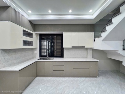 Bán siêu phẩm nhà 4 tầng độc lập   lô góc 3 mặt thoáng   trung tâm đường đà nẵng, ngô quyền, hải 1