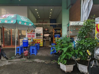 Chính chủ cần sang mặt bằng khu ăn uống đường liên phường 0