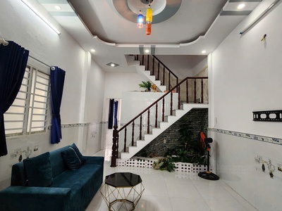 Nhà 2 tầng chính chủ cần bán gấp tại xã tân trạch, huyện cần đước, long an 1