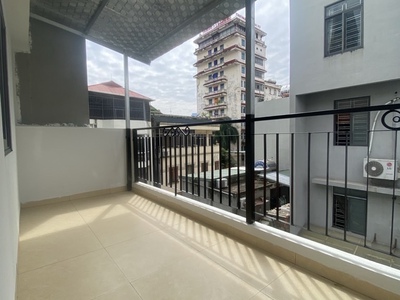 Võng thị 25m x5 tầng 7,95 tỷ 10m ô tô tránh,lô góc,xây mới full nội thất,gần hồ 3