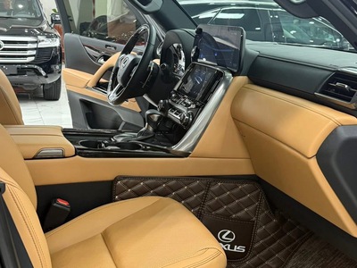 Bán Lexus LX600 Urban 7 chỗ, sản xuấ 2023, một chủ Hà Nội. 9