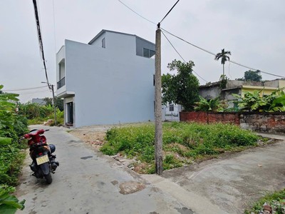 Chính chủ cần bán lô góc 3 mặt tiền tại Vân Quan đị bộ ra dự Án FPT 1