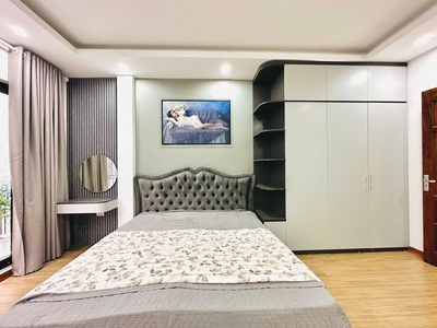 Bán nhanh Nhà Nguyễn Chí Thanh, phân lô, Lexus tránh, lô góc, 65m2, 7 tầng, kinh doanh 1