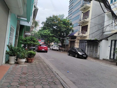 Bán nhanh Nhà Nguyễn Chí Thanh, phân lô, Lexus tránh, lô góc, 65m2, 7 tầng, kinh doanh 0