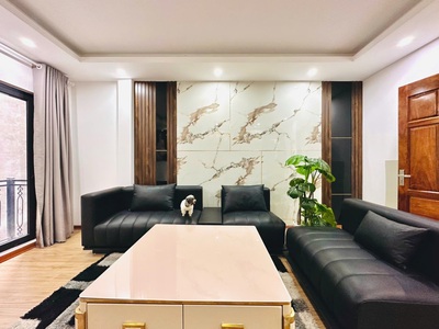 Bán nhanh Nhà Nguyễn Chí Thanh, phân lô, Lexus tránh, lô góc, 65m2, 7 tầng, kinh doanh 2