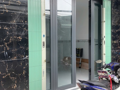 Bán nhà 1 trệt 1 gác suốt cách Nguyễn Văn Linh chỉ 100m nhà mới tinh 0