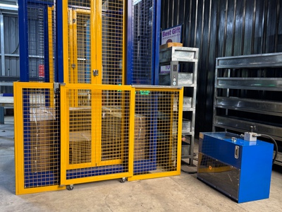 Thang Nâng Thủy Lực - Cơ Khí Việt Thành 3