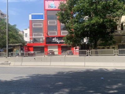 Cho thuê  MT: 24m DT: 400m2 đường Võ Nguyên Giáp vỉa hè rộng. 0
