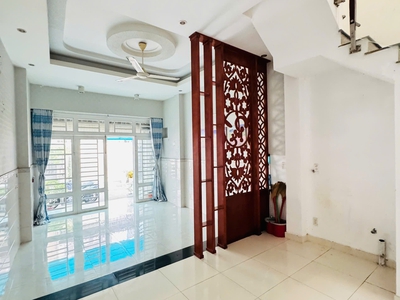 Nhà nở hậu shr 4 tầng hxh 40m2   phạm văn chiêu gò vấp 2