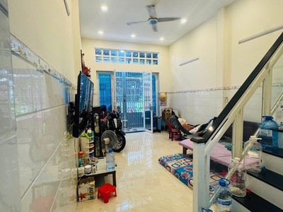 Bán nhà mặt phố lê văn quới, bình tân. dt 4x12m, 2 tầng, 2pn. sổ hồng, giá 4.6 tỷ. lh: 0909898125 2