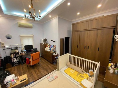 Cực hiếm  bán nhà ở luôn hàng bông, 41m2, 6 tầng mới đẹp, mặt tiền 3.9m, 18.8 tỷ, kinh doanh đỉnh 1