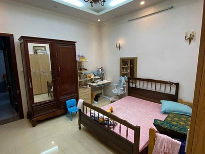 Cực hiếm  bán nhà ở luôn hàng bông, 41m2, 6 tầng mới đẹp, mặt tiền 3.9m, 18.8 tỷ, kinh doanh đỉnh 2