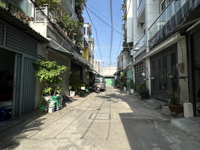 Bán nhà mặt phố lê văn quới, bình tân. dt 4x12m, 2 tầng, 2pn. sổ hồng, giá 4.6 tỷ. lh: 0909898125 1