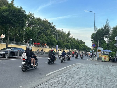 Bán chdv hẻm 220 nguyễn oanh ngang 5m 95m2 5 tầng 12pn tn 55tr nt đẹp gần chợ 12.6 tỷ 2