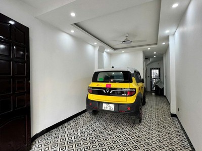 Bán nhà ngọc thụy, long biên   32m , 6 tầng, giá 12,8 tỷ 0