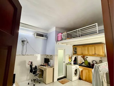 Nhà góc 2 mặt thoáng, 3 tầng, đường lý thường kiệt, quận tân bình,109m   6x18, nở hậu 6.8m    giá 1