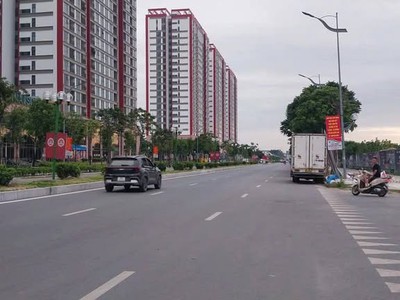 Bán đất vàng khai sơn   ngọc thụy   40m giá chỉ 6.x tỷ , sat o to tranh 2