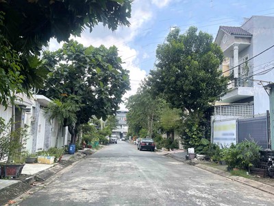 Giảm sốc 700tr bán đất đẹp 120m  ngang 7m ngay cạnh ga metro  đường 12m có vỉa hè   giá rẻ chỉ 13.8 1