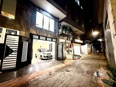 1/11 giảm chào 500tr, chủ cần bán gấp vị trí đẹp giao thông , giao thương thuận tiện, 3 bước chân 1