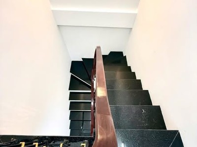 1/11 giảm chào 500tr, chủ cần bán gấp vị trí đẹp giao thông , giao thương thuận tiện, 3 bước chân 4