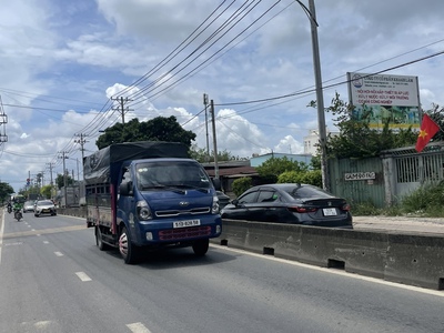 Bán nhà mặt tiền 20x63m giá 33,9 tỷ đường nguyễn văn bứa 1