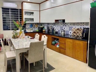 Hiếm bán nhà văn tiến dũng,lô góc,oto,dt 60mx3t,mt 6m,giá 8.4ty 1