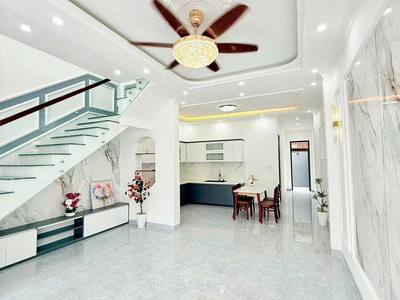 Bán biệt thự mái thái cổ điển phường bắc nha trang. 2