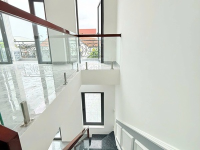 Bán biệt thự mái thái cổ điển phường bắc nha trang. 3