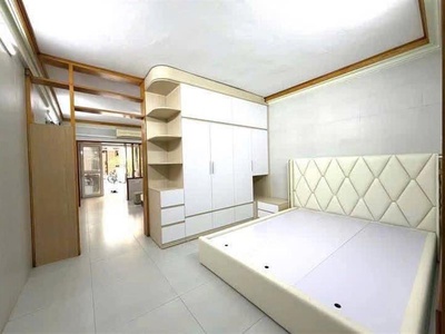 Tập thể cầu giấy tầng 1 dt 80m giá 5,8 tỷ,ô tô đỗ cửa 0