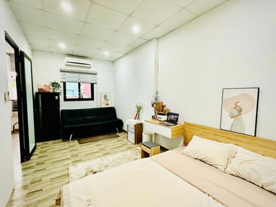 Bán nhà kim giang- hoàng mai, 50 m2, 6 tầng, măt tiền 4 m, giá 11,5 tỷ 0