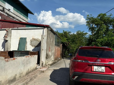 Bán đất 50 m2 tại kiêu kỵ   gia lâm, ô tô đỗ cửa   giá chỉ 4.8 tỷ 0