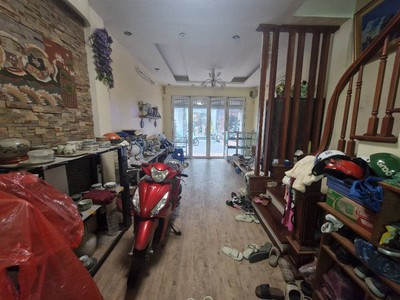 Bán nhà phân lô đền lừ 1 6 tầng dân xây ô chờ thang máy hoàng mai 1