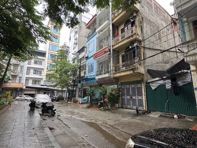 Bán đất phân lô đền lừ 40M view vườn hoa hoàng mai 0