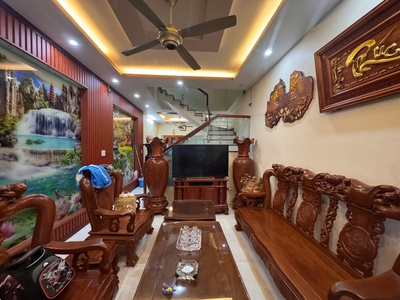 Bán Nhà 3 Tầng Độc Lập Trung Tâm Thành Phố 0