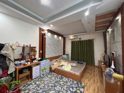 Bán Nhà 3 Tầng Độc Lập Trung Tâm Thành Phố 6