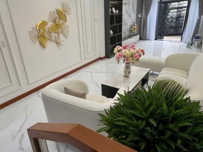 Nhà mới đẹp xinh   vip p2 quận 10   55m    4 tầng   full nội thất cao cấp   gần ngô gia tự.    . 2